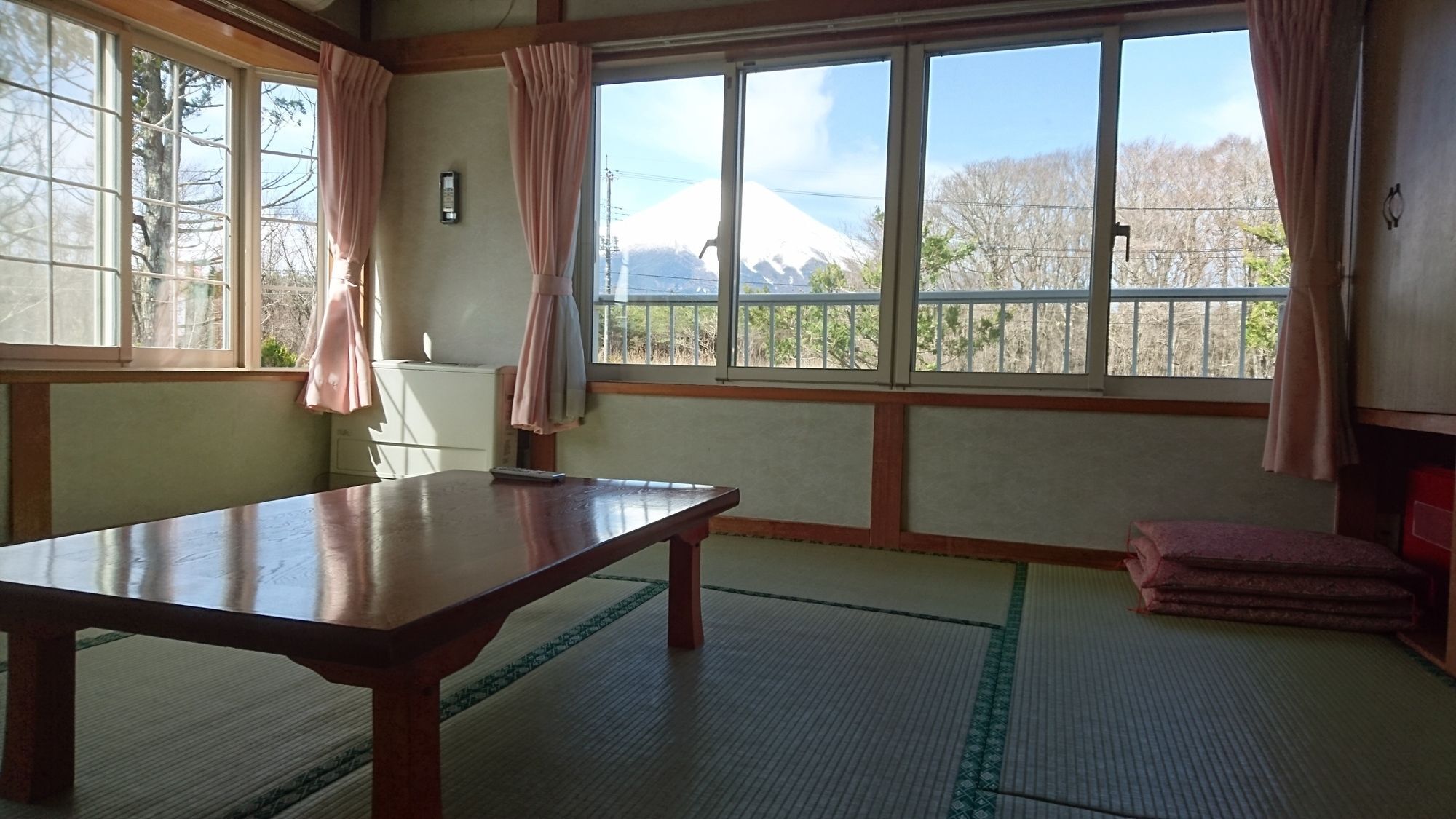 Villa Yamanami Яманакако Екстериор снимка